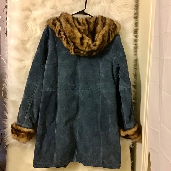 Dennis Basso leather coat - Picture 4 of 7